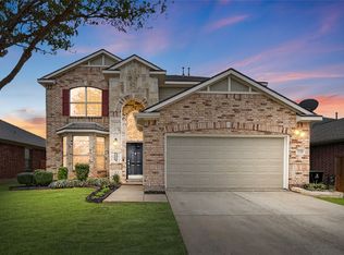 1520 Canary Dr, Little Elm, TX 75068