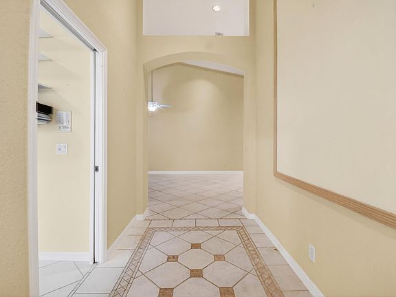 5th image of 6100 Caladium Road