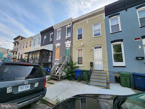 2nd image of 213 S Calhoun St