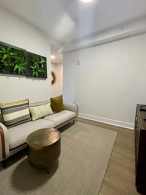 85 Park Dr #4