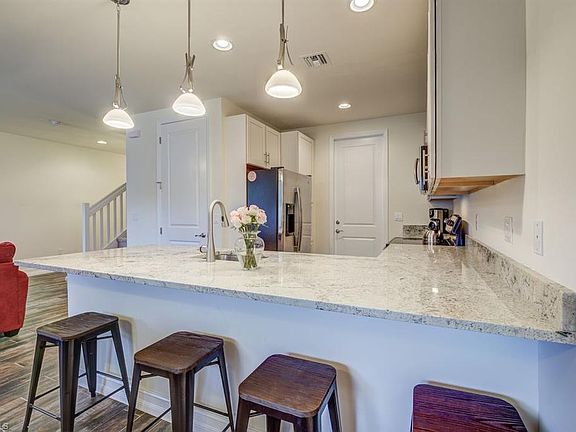 5th image of 9463 Montebello Way