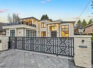 5891 Riverdale Dr, Richmond, BC V7C2E4