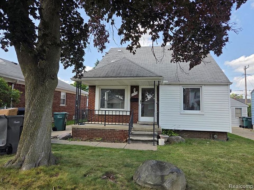 1st image of 23912 Hollander St