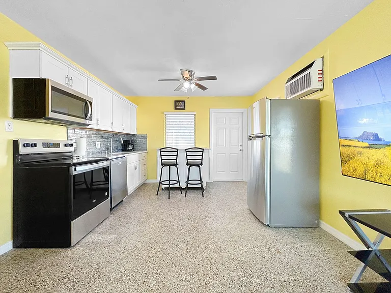 11400 2nd St E — Photo 12