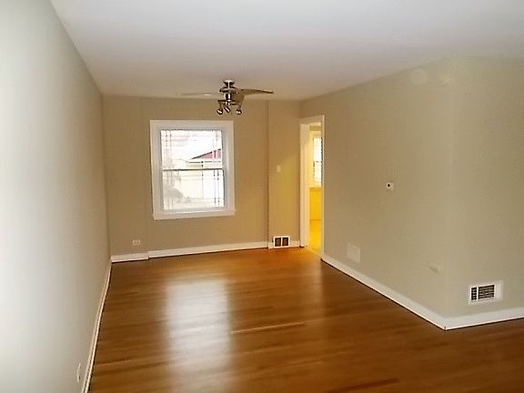 3rd image of 342 Linden Ave