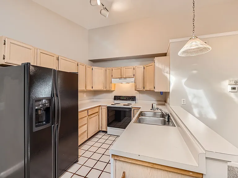 691 Canyon Dr — Photo 14