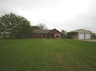 200 Cattle Drive Trl, Angleton, TX 77515