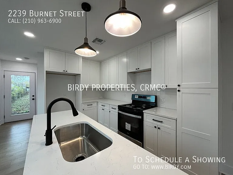 2239 Burnet St — Photo 12