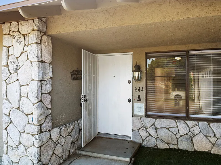 844 N Morgan St #A — Photo 23