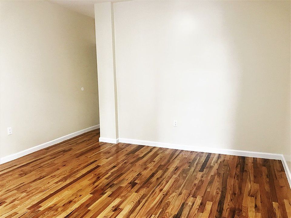 2nd image of 3190 Rochambeau Ave APT 4E