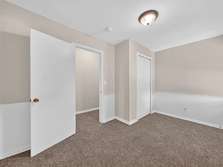 23 W Burdick St #A1 — Photo 10