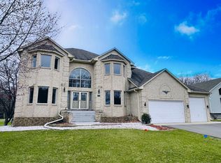 3125 Berwick Knl, Minneapolis, MN 55443