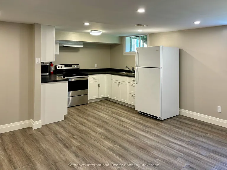 55 Courtice Cres #2 — Photo 5
