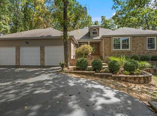 432 Thunderhead Canyon Dr, Ballwin, MO 63011