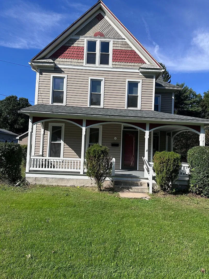 New Listing! Spacious & Bright Pleasant Gap home available now! — Photo 1