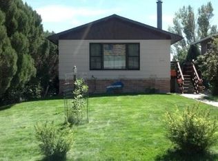 2023 Lincoln Ave, Hot Springs, SD 57747