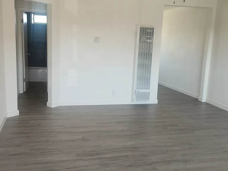 4426 Clara St #8 — Photo 1