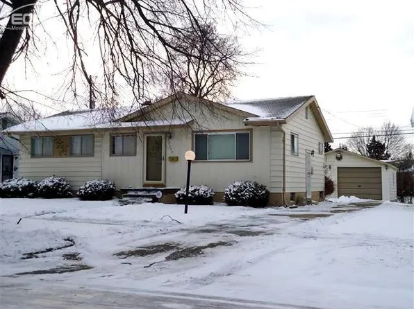 2040 McPhail St, Flint, MI 48503