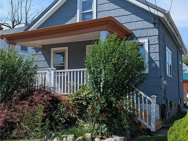 3248 Dudley Ave — Photo 1