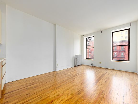 2nd image of 101 W 104th St APT 9