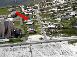 10 Sabine Dr, Gulf Breeze, FL 32561