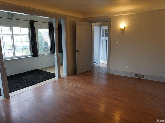 4th image of 1713 Austin Ave