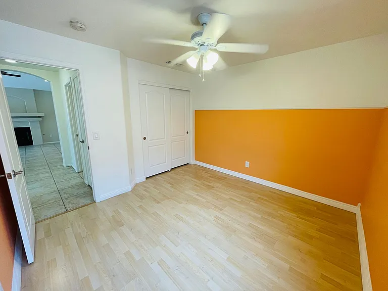 1051 W Todd Dr — Photo 18