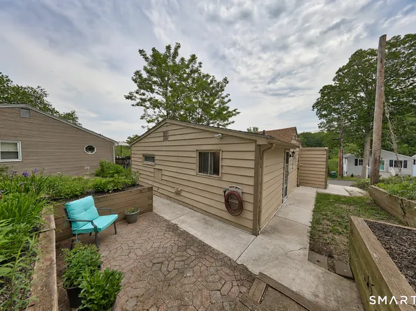 20 Fall Mountain Terrace, Plymouth, CT 06786