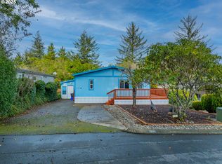 114 Marino Dr, Coos Bay, OR 97420