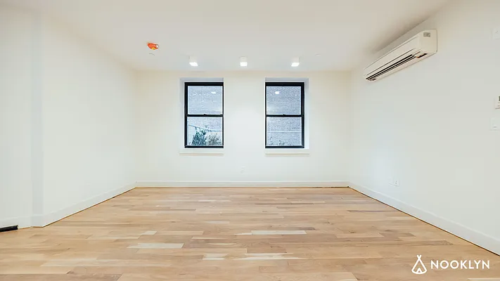 Rented by Nooklyn NYC LLC | media 49