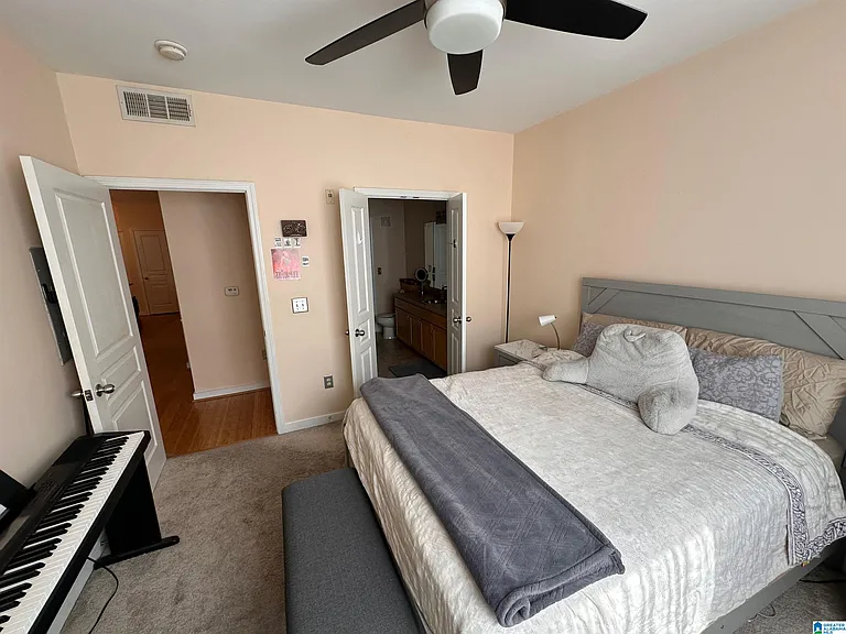 2020 5th Ave S #340 — Photo 17