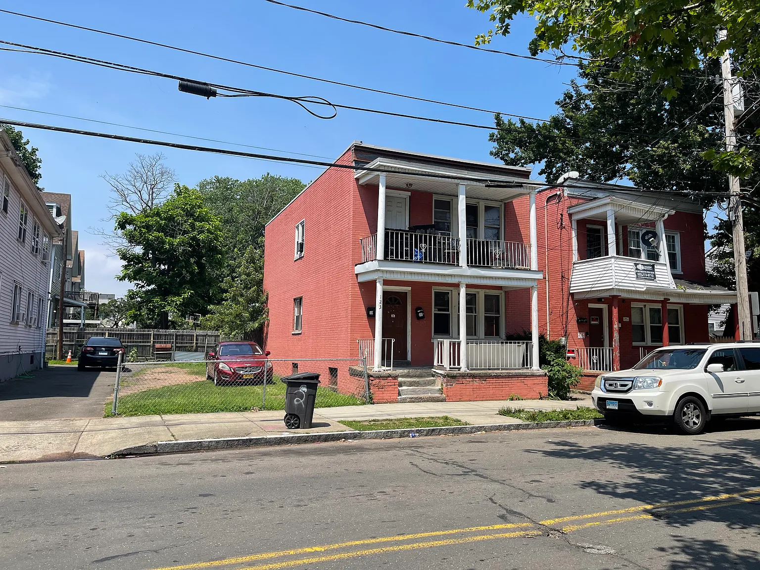 123 Sylvan Ave — Photo 1
