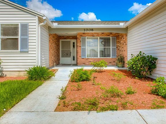 3rd image of 1008 Canary Cir N