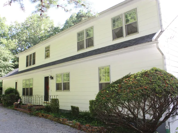 5 Starbuck Rd, Summersville, WV 26651