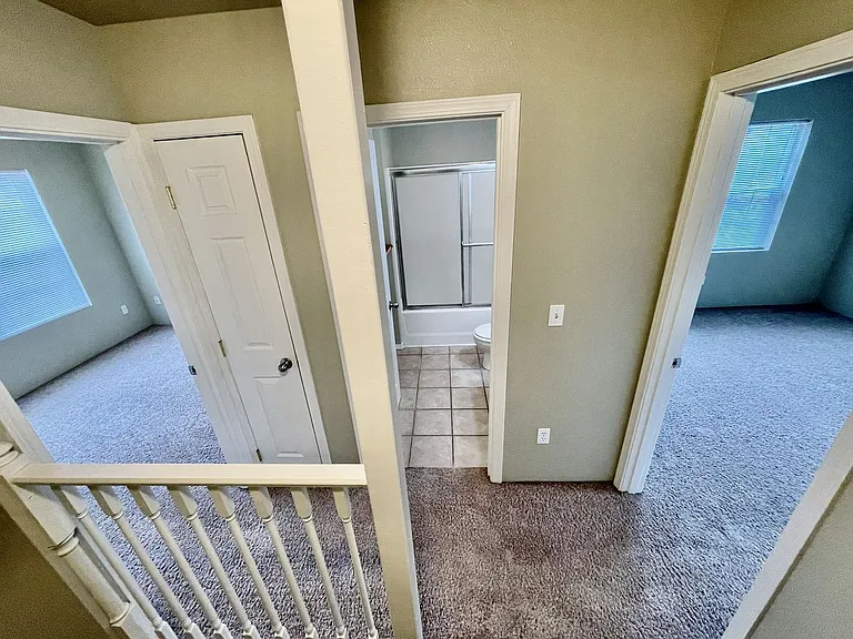 2278 Holabird Ave — Photo 9