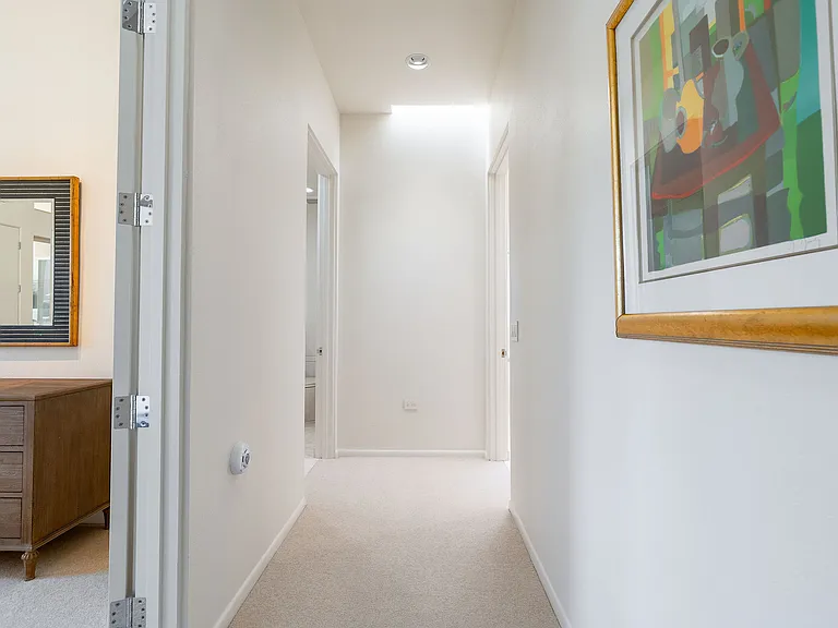 16 Judd Ter — Photo 42