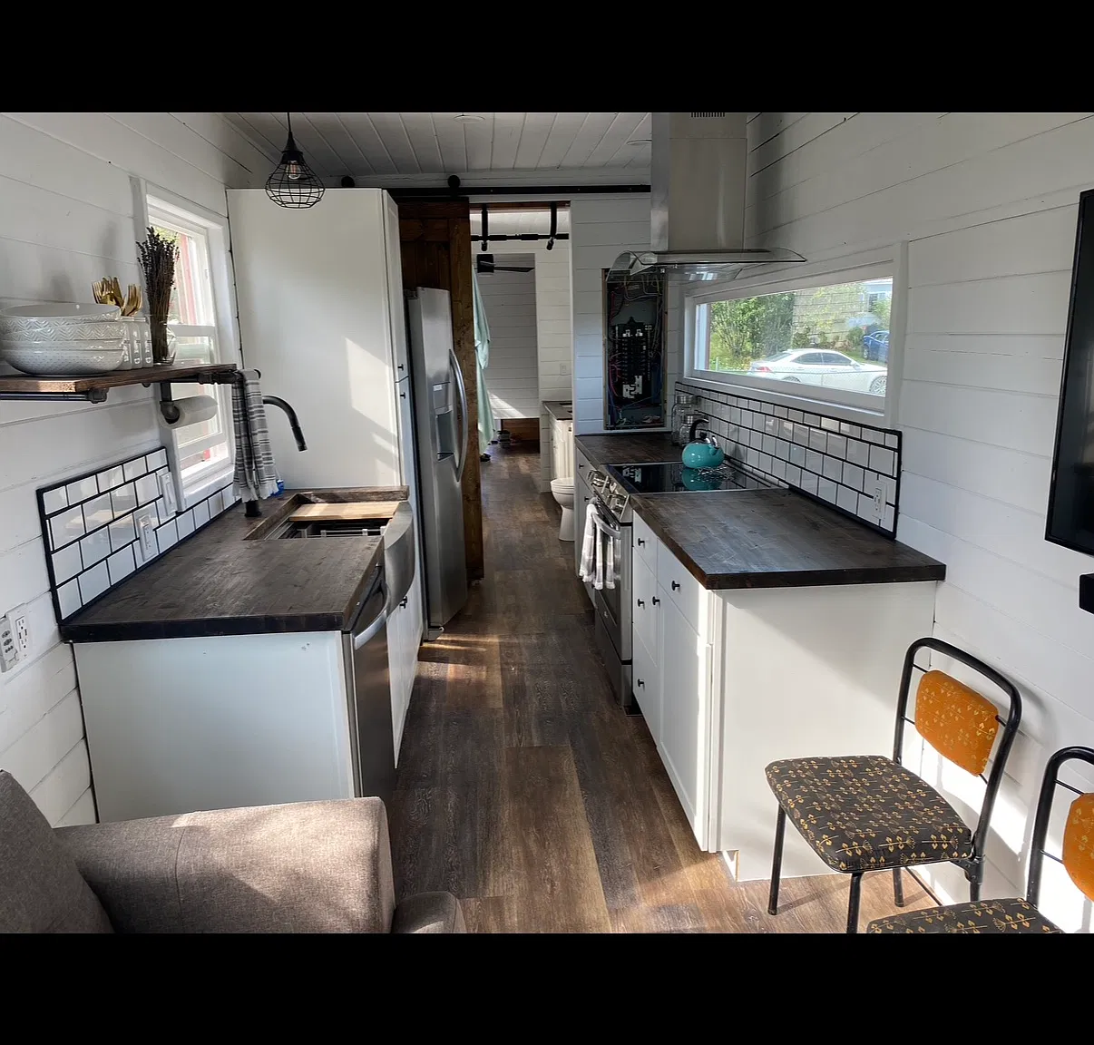 541 Bonanza Ave — Photo 2