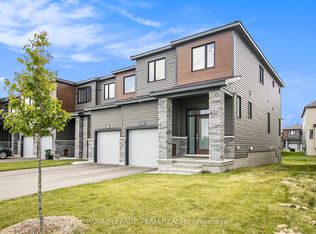 531 Winterset Rd, Ottawa, ON K2T 0P4