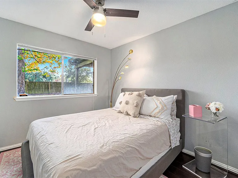 13231 Harpers Bridge Dr — Photo 10