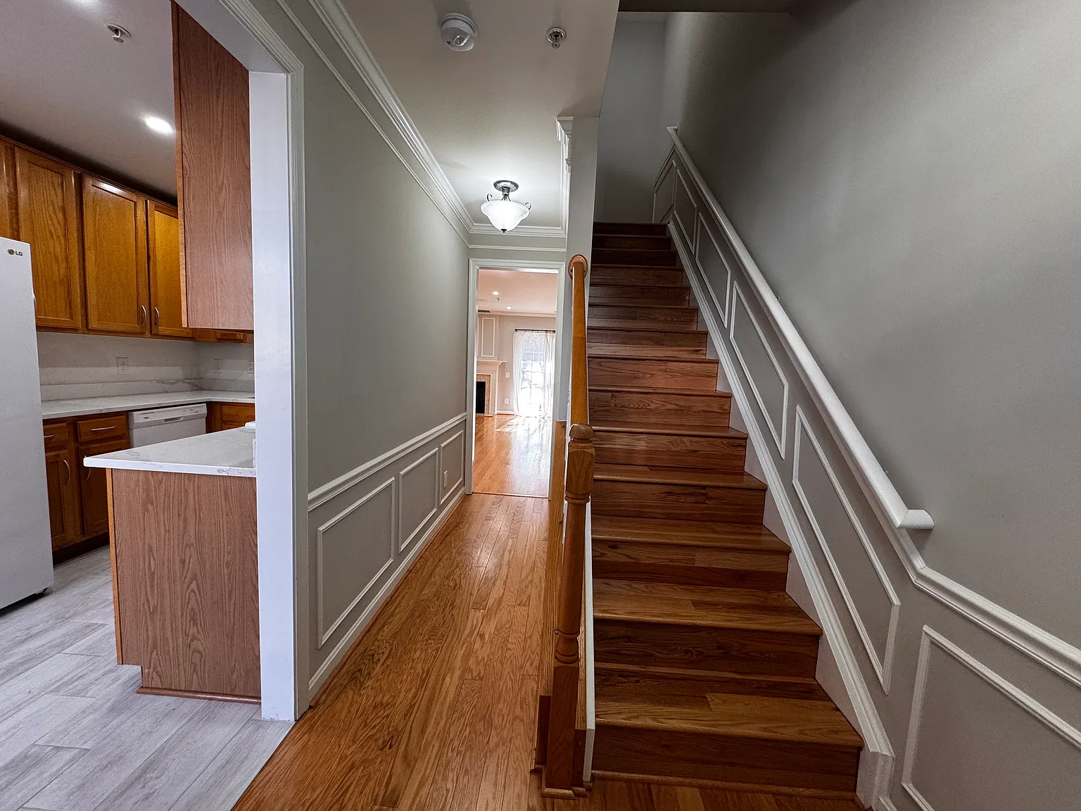 2 bed, 1280 sqft, $2,700 — Photo 4