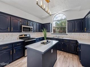 2910R Lois Ln, Rowlett, TX 75088