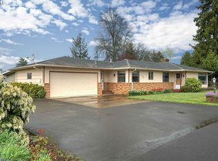 195 SE Fir Villa Rd, Dallas, OR 97338