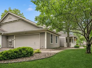 858 Ivy Ln, Eagan, MN 55123
