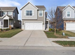 8788 SW 9th St, Blue Springs, MO 64064