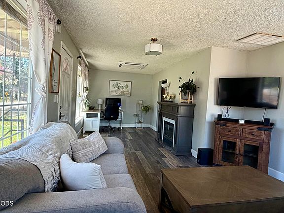 4th image of 5253 Peggy Ave