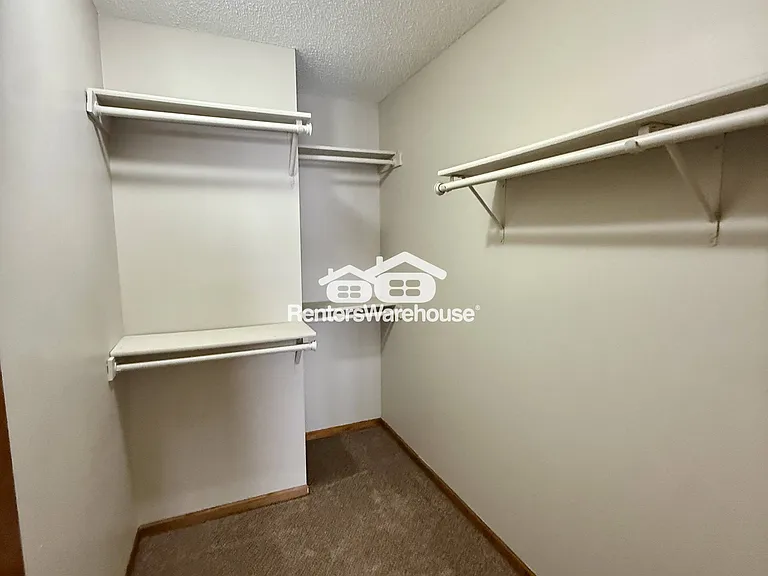 6762 Gretchen Ct N — Photo 21