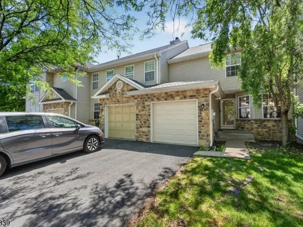 303 Cobblestone Ct, South Brunswick Twp., NJ 08852