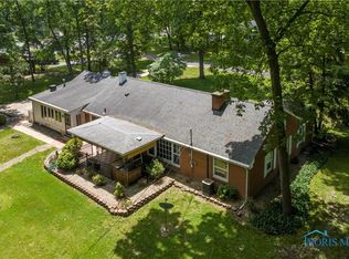 1653 Park Ridge Ln, Toledo, OH 43614