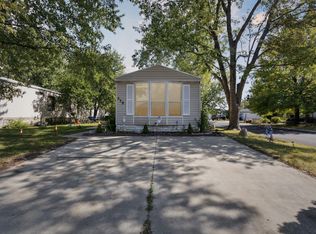 579 Park Ave, Belvidere, IL 61008