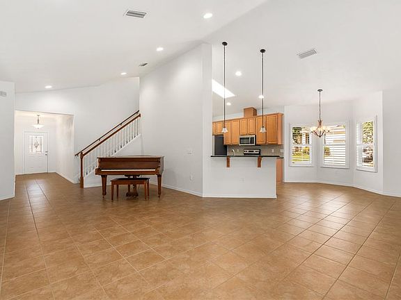 4th image of 9984 NW 18th Rd